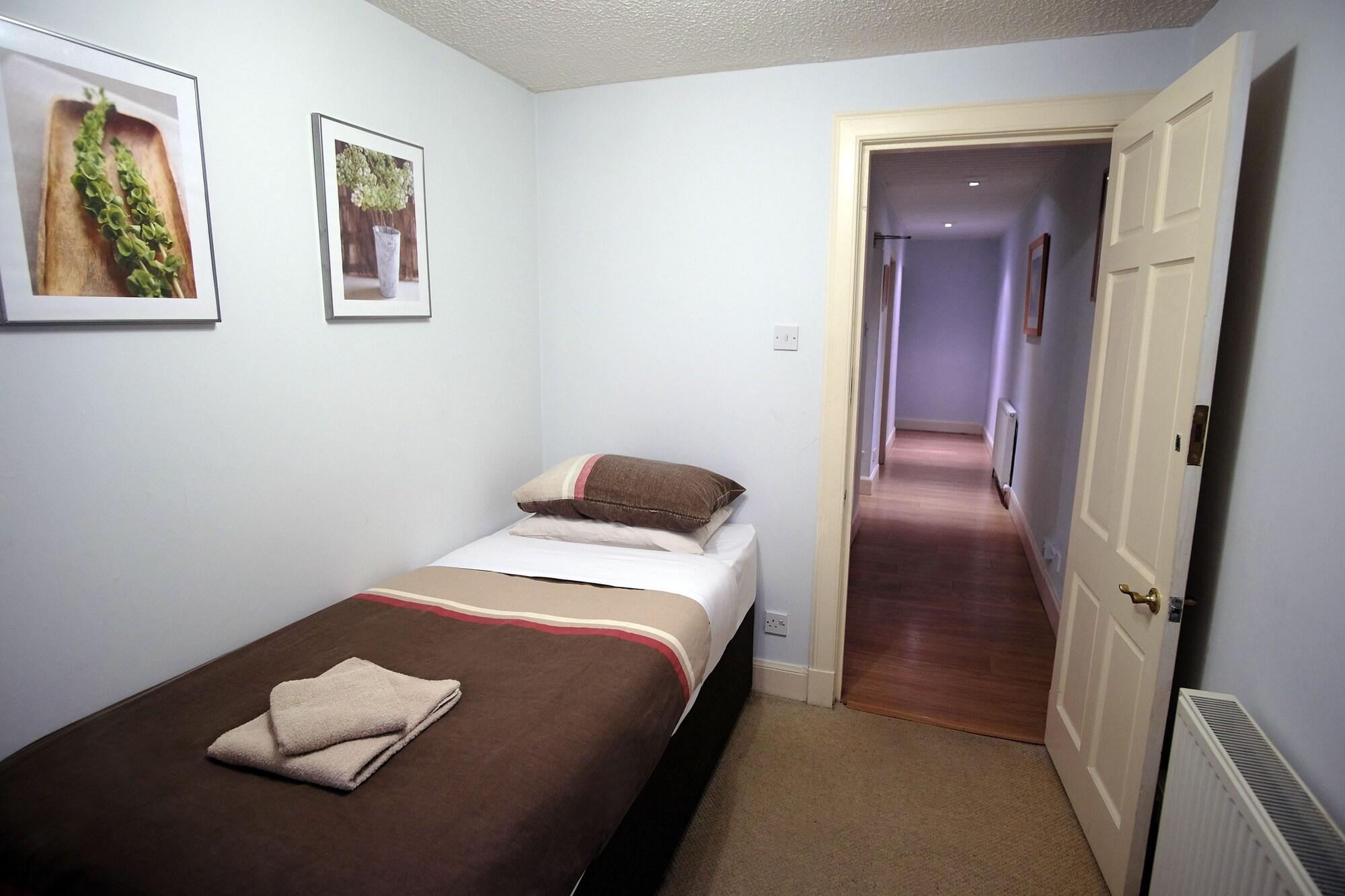 Regent House Hotel - City Centre Hotel Эдинбург Экстерьер фото