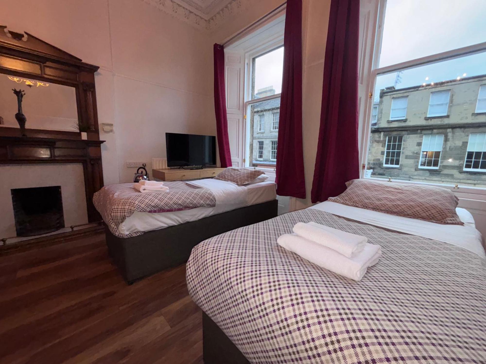 Regent House Hotel - City Centre Hotel Эдинбург Экстерьер фото